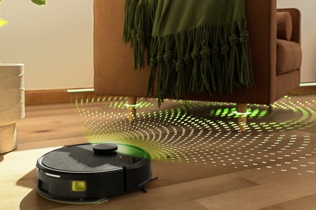 iRobot Roomba Combo 105 robotstøvsuger navigerer rundt på trægulv med grønne navigationlinjer omkring sofa