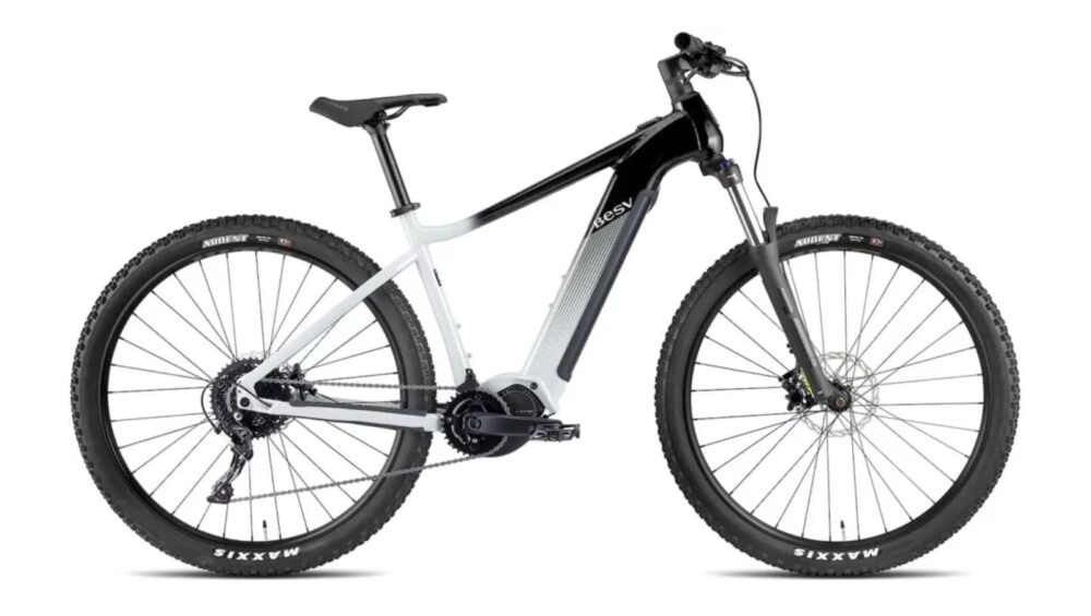 BESV TRX 1.5 MY23 Step Over 490 Large E-cykel Stålgrå Med Nat Sort